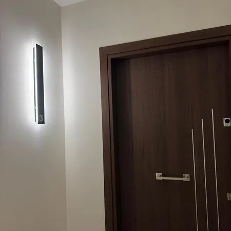 Orelia 3 Apartman *